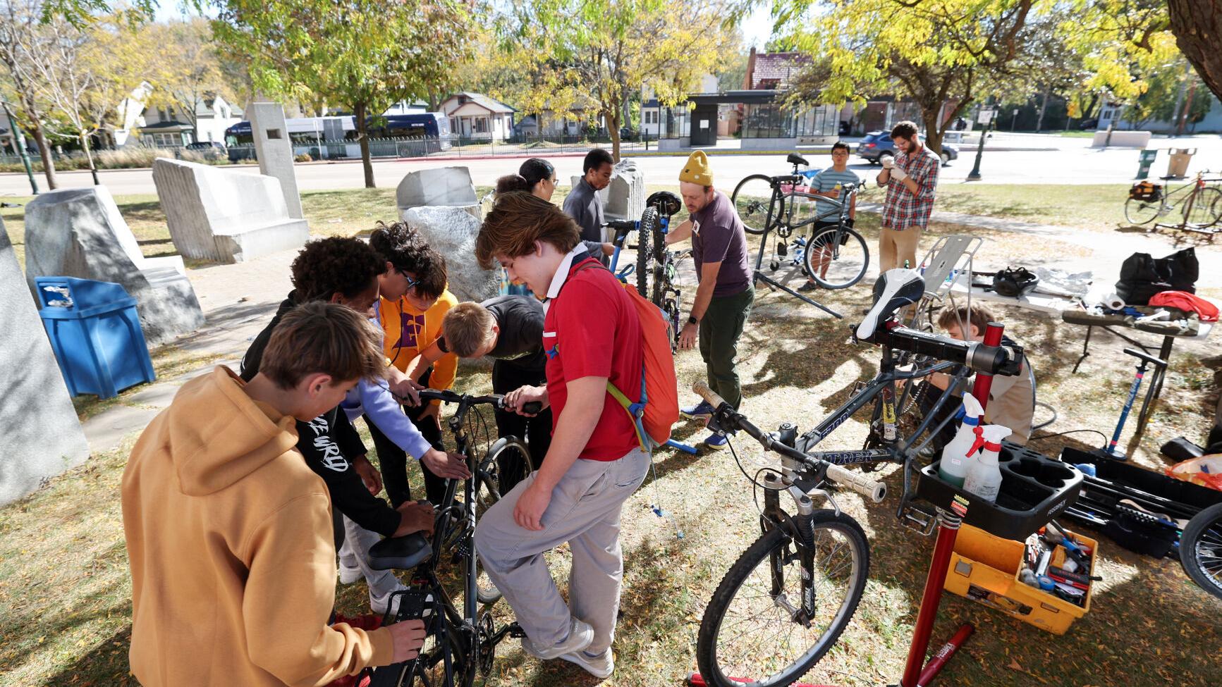 Madison has an under-the-radar movement to train students on bike repair